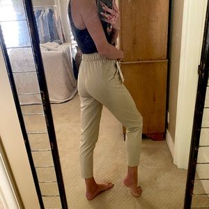 LULULEMON joggers, tan/sand, size 4, NWT